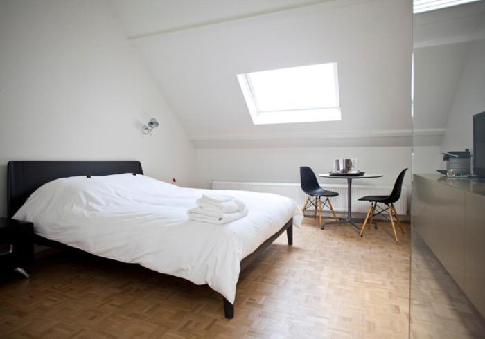B&B Yellow Submarine Antwerp Bilik gambar