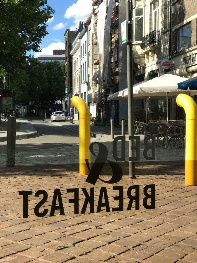 B&B Yellow Submarine Antwerp Luaran gambar